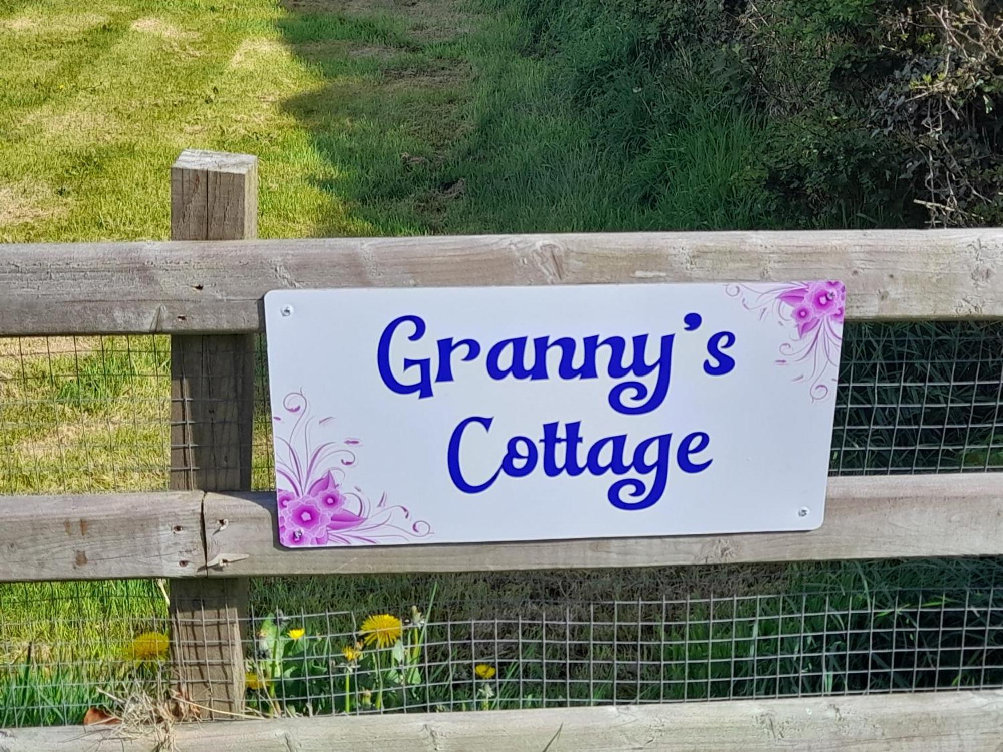 Granny'S Cottage, A Lovely Lakeside Cottage Donegal Town Dış mekan fotoğraf